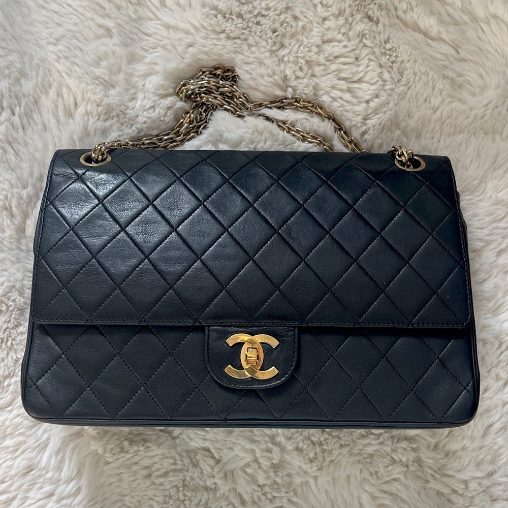 Chanel Vintage Classic double Flaps bag Ghw